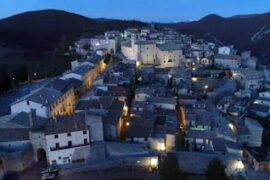 Monteleone%2Bdi%2BSpoleto%2B-%2Bin%2Bnotturna.jpg
