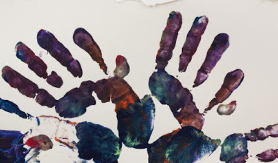 art_therapy_hand_hands_handprint_therapeutic_discipline_visual_arts_picturesque_medium_patient-1001030.jpg%2521d.jpeg